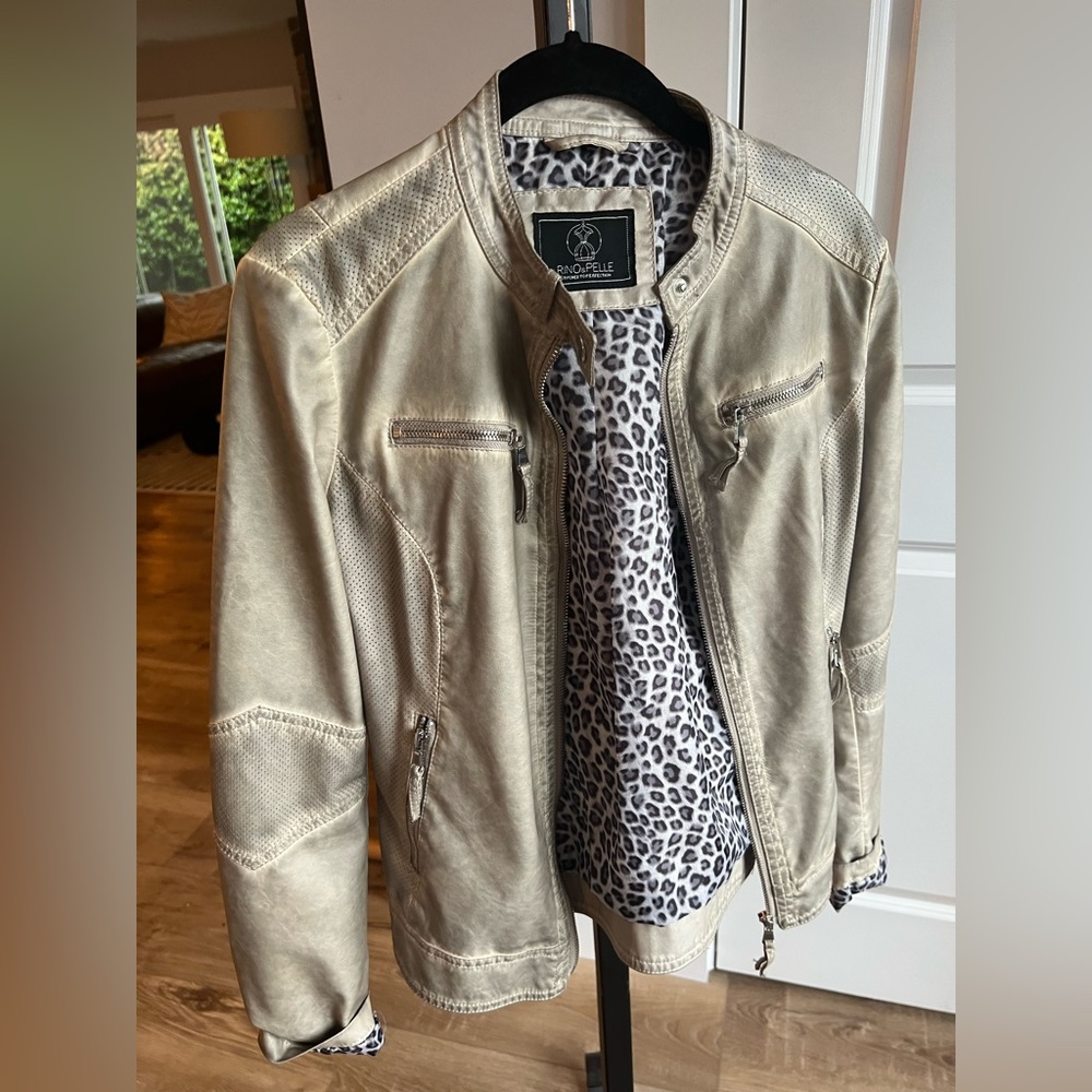 Rino&Pelle pleather jacket size xs (36).  Beige with a slight hint of gold.
